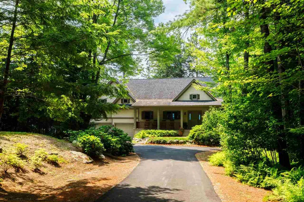 124 Broadside Road Wolfeboro NH 03894