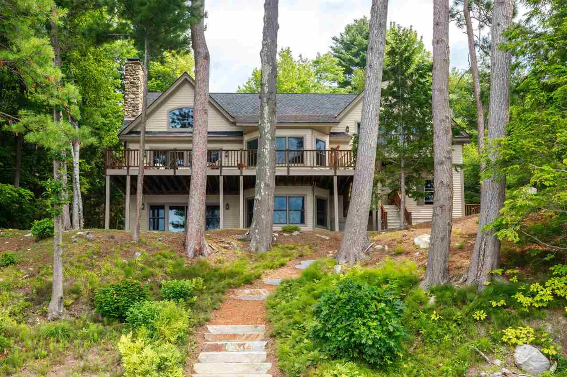 124 Broadside Road Wolfeboro NH 03894