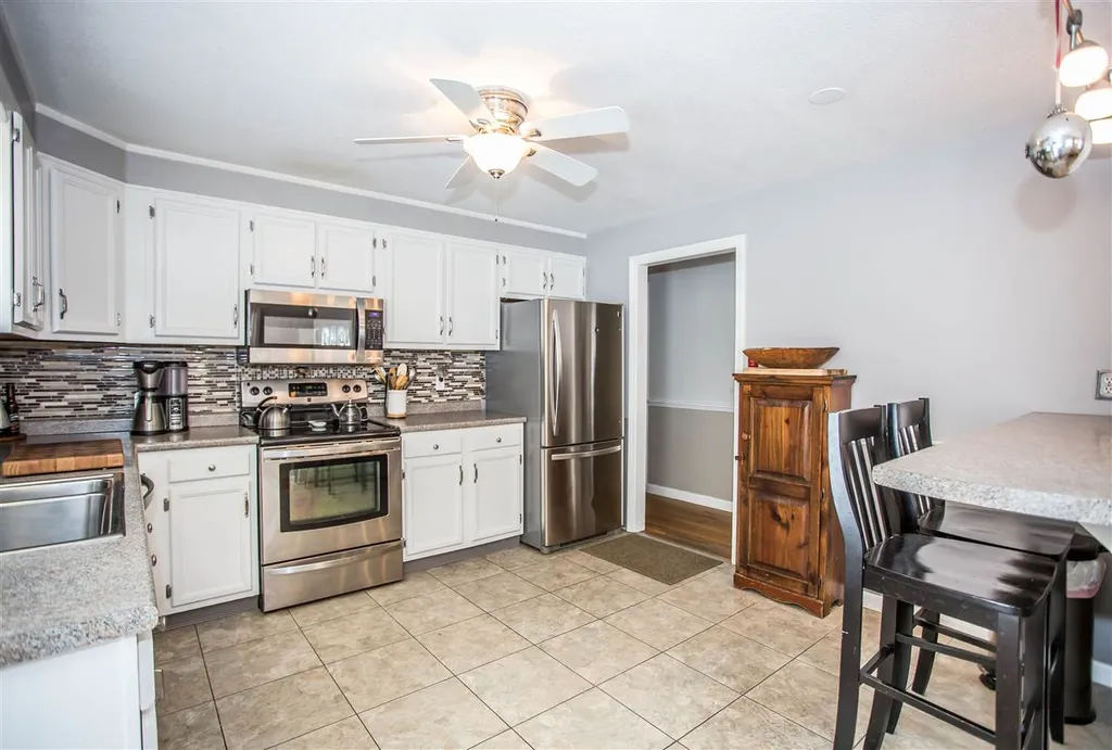 48 Keenan Drive Peterborough NH 03458