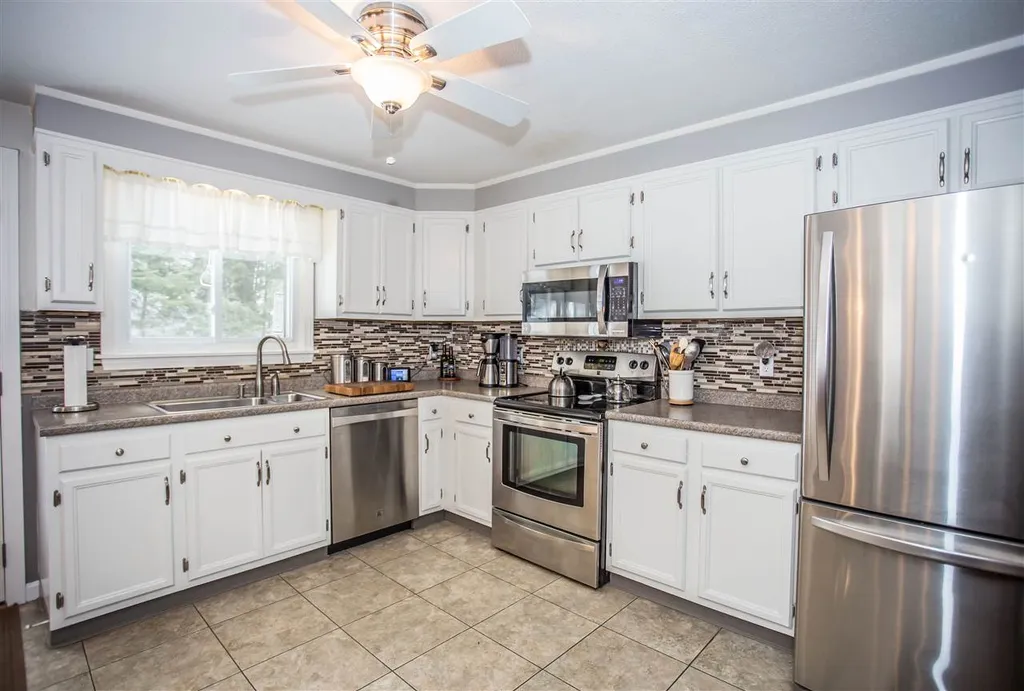 48 Keenan Drive Peterborough NH 03458