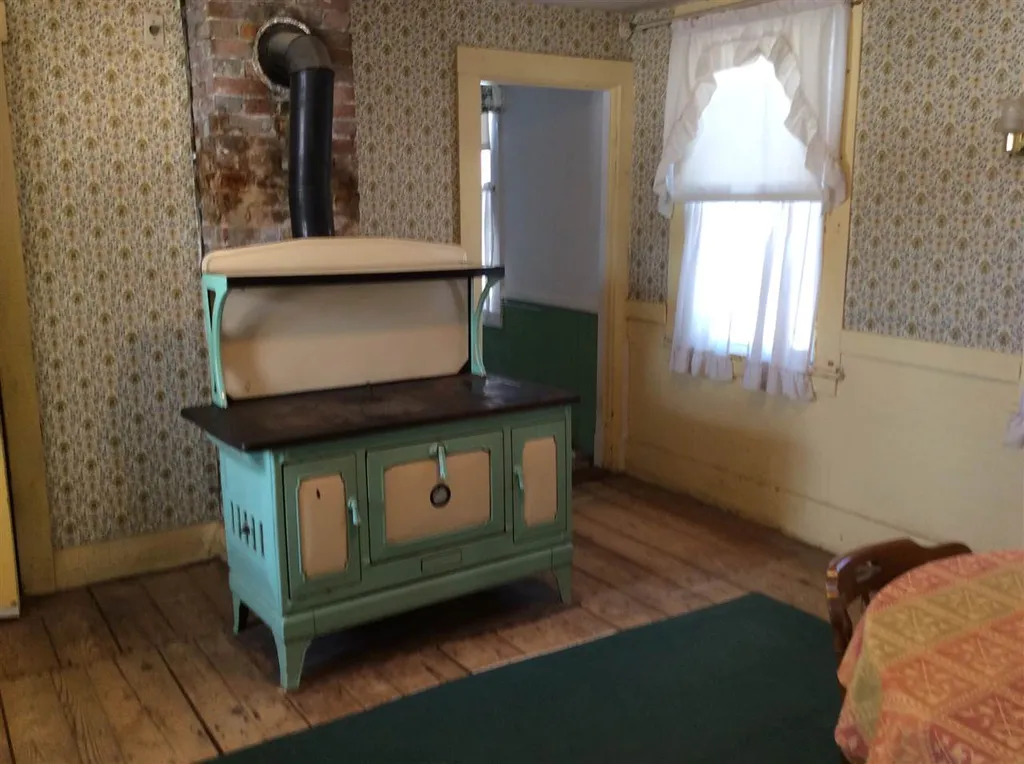 65 Main Street Ossipee NH 03864