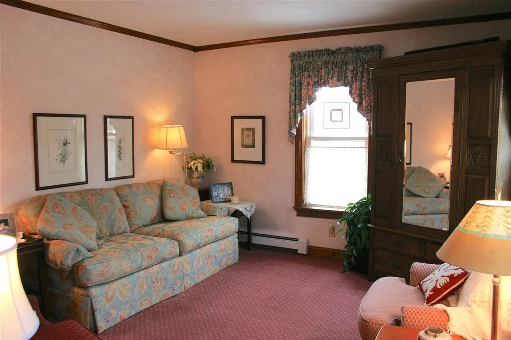 2 Spruce Street Concord NH 03301