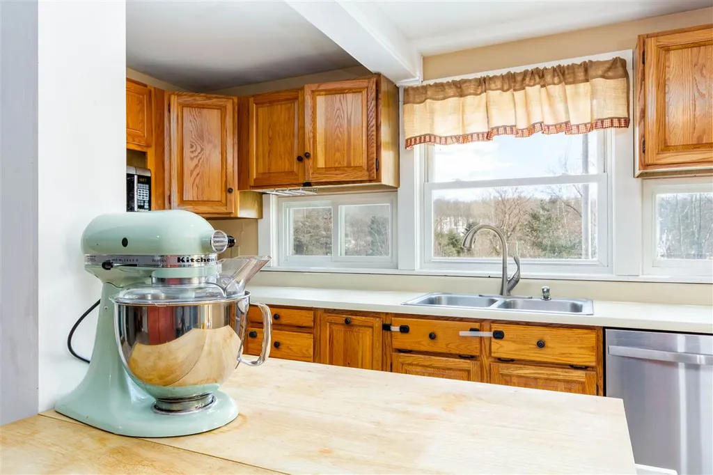 6 Woods Hollow Road Westford VT 05494