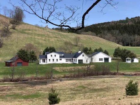 1377 Pomfret Road Pomfret VT 05067
