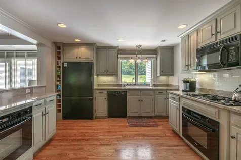 1377 Pomfret Road Pomfret VT 05067