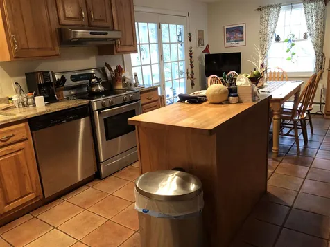 30 Whitcomb Lane Claremont NH 03743