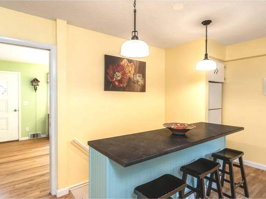 57 Mcintosh Avenue South Burlington VT 05403