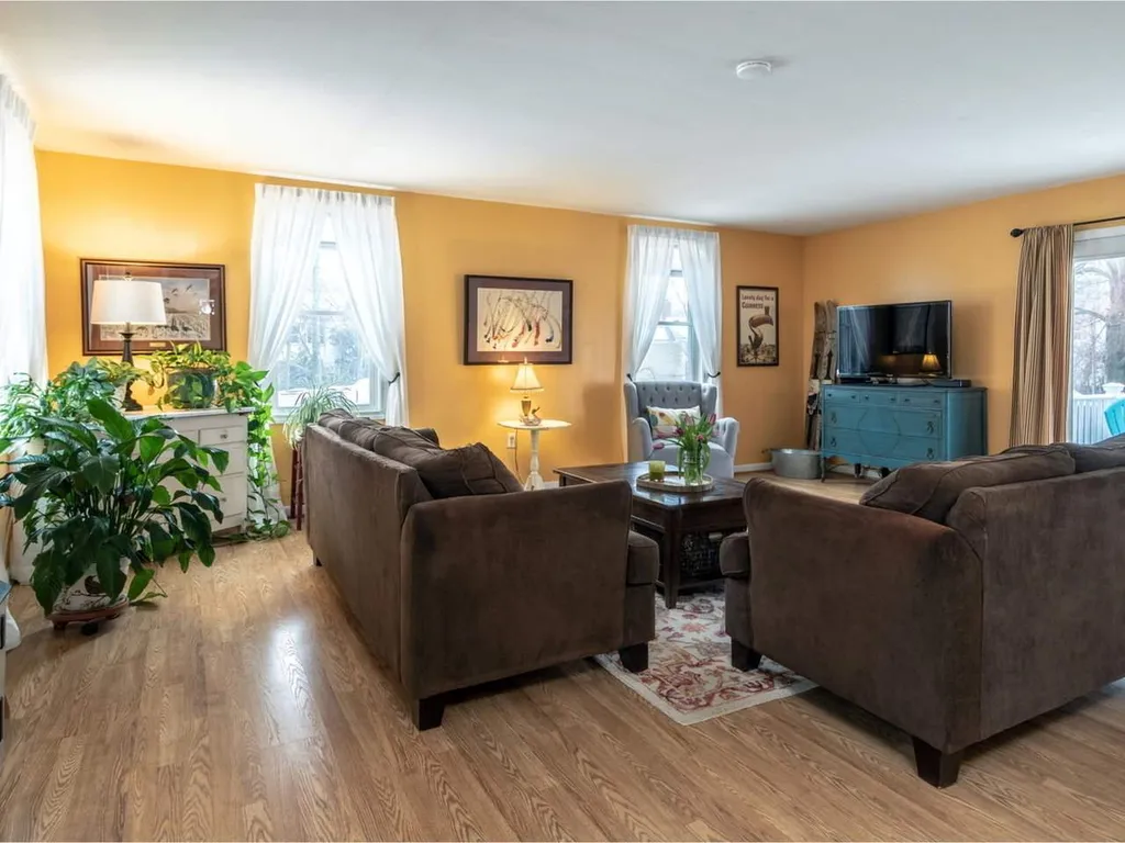 57 Mcintosh Avenue South Burlington VT 05403