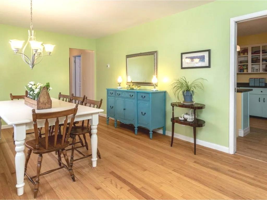 57 Mcintosh Avenue South Burlington VT 05403