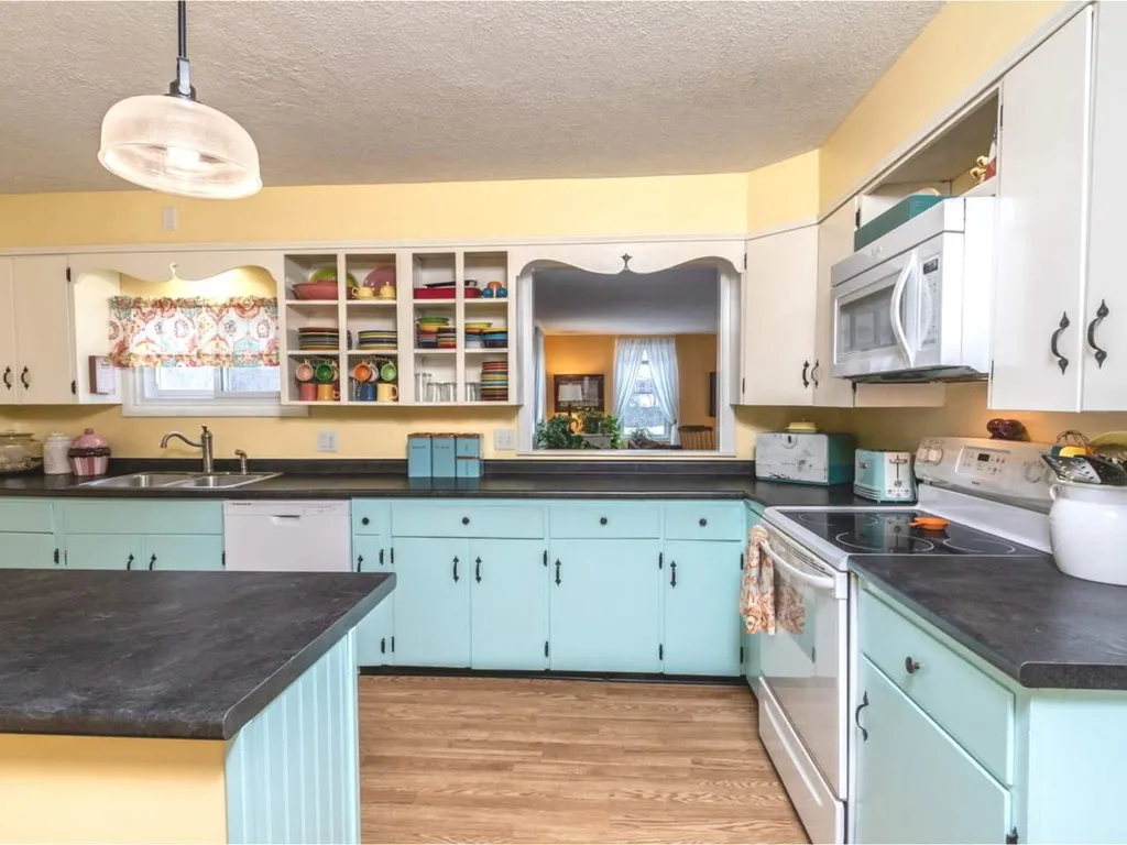 57 Mcintosh Avenue South Burlington VT 05403