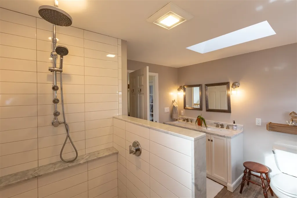 20 Gentian Road Hampton NH 03842