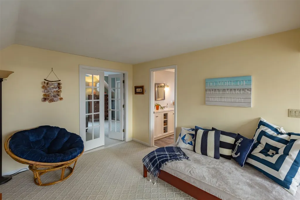 20 Gentian Road Hampton NH 03842