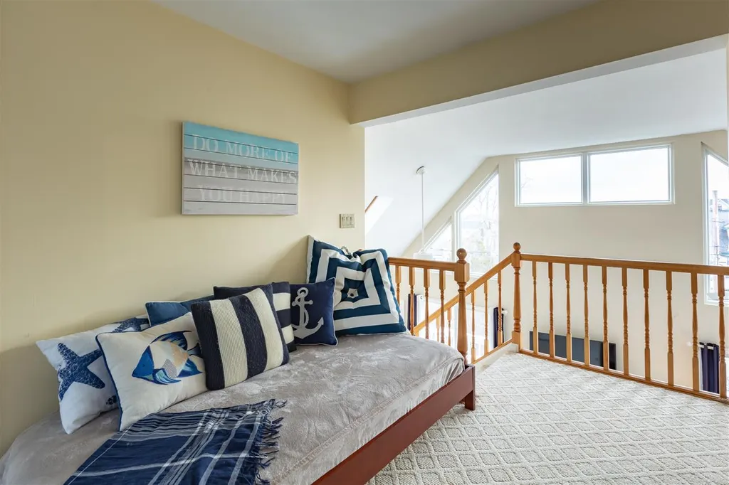 20 Gentian Road Hampton NH 03842