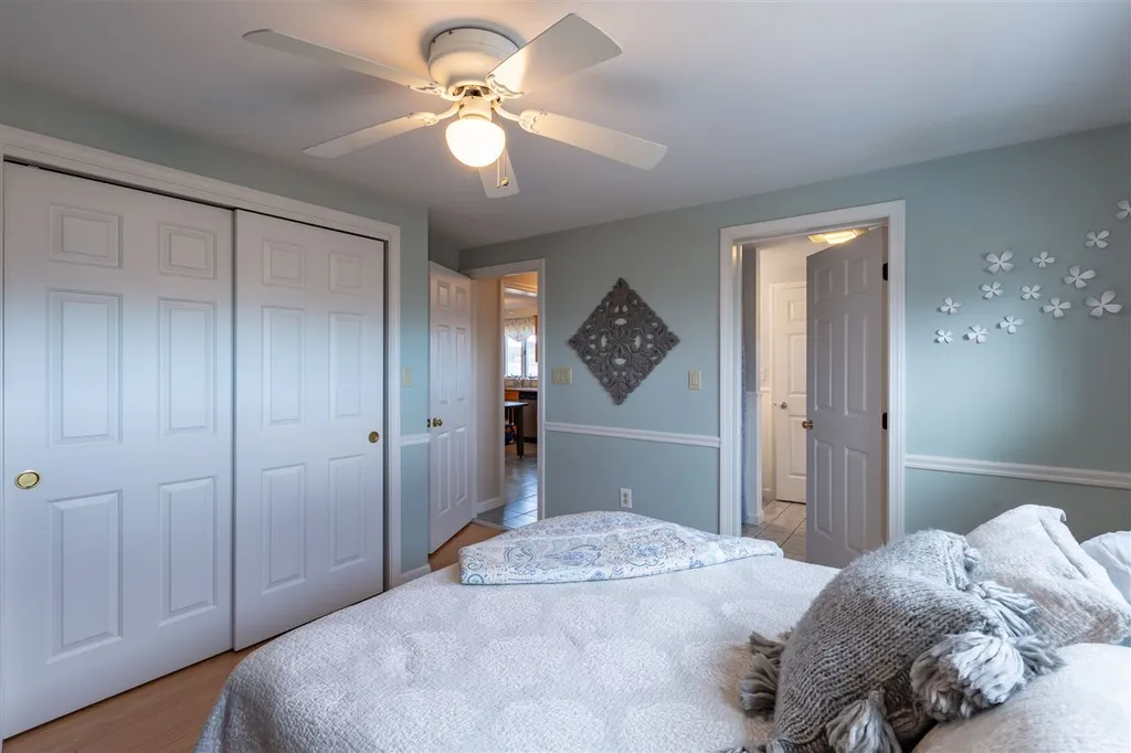 20 Gentian Road Hampton NH 03842