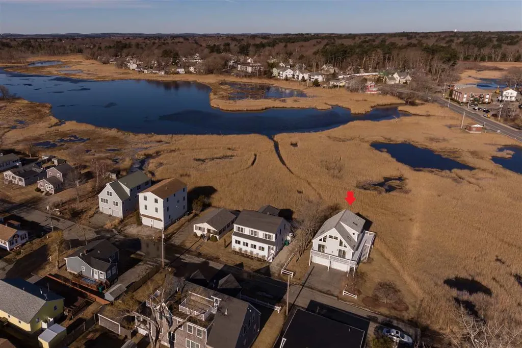 20 Gentian Road Hampton NH 03842