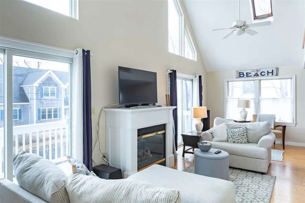 20 Gentian Road Hampton NH 03842