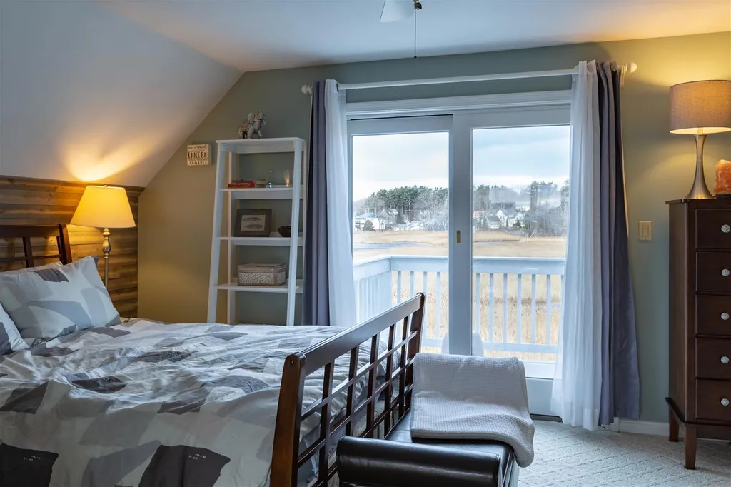 20 Gentian Road Hampton NH 03842