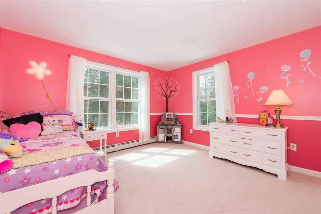 93 Cherub Drive Farmington NH 03835