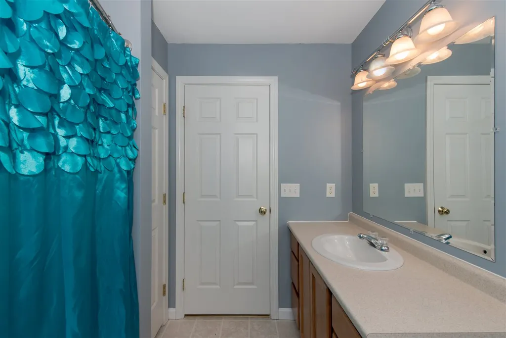 93 Cherub Drive Farmington NH 03835