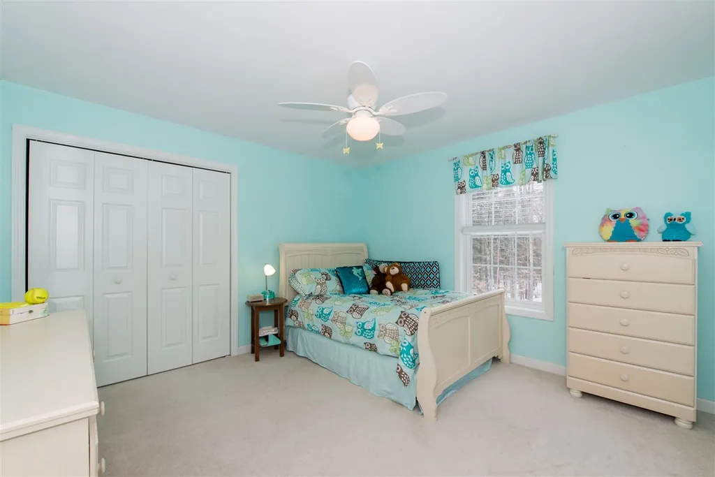 93 Cherub Drive Farmington NH 03835