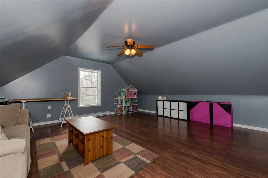 93 Cherub Drive Farmington NH 03835