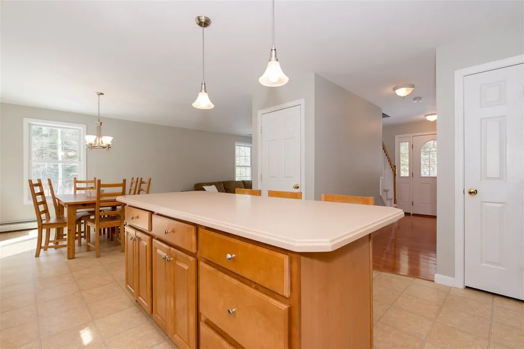 93 Cherub Drive Farmington NH 03835