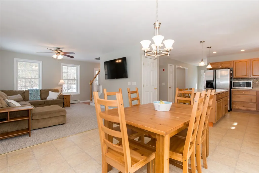 93 Cherub Drive Farmington NH 03835