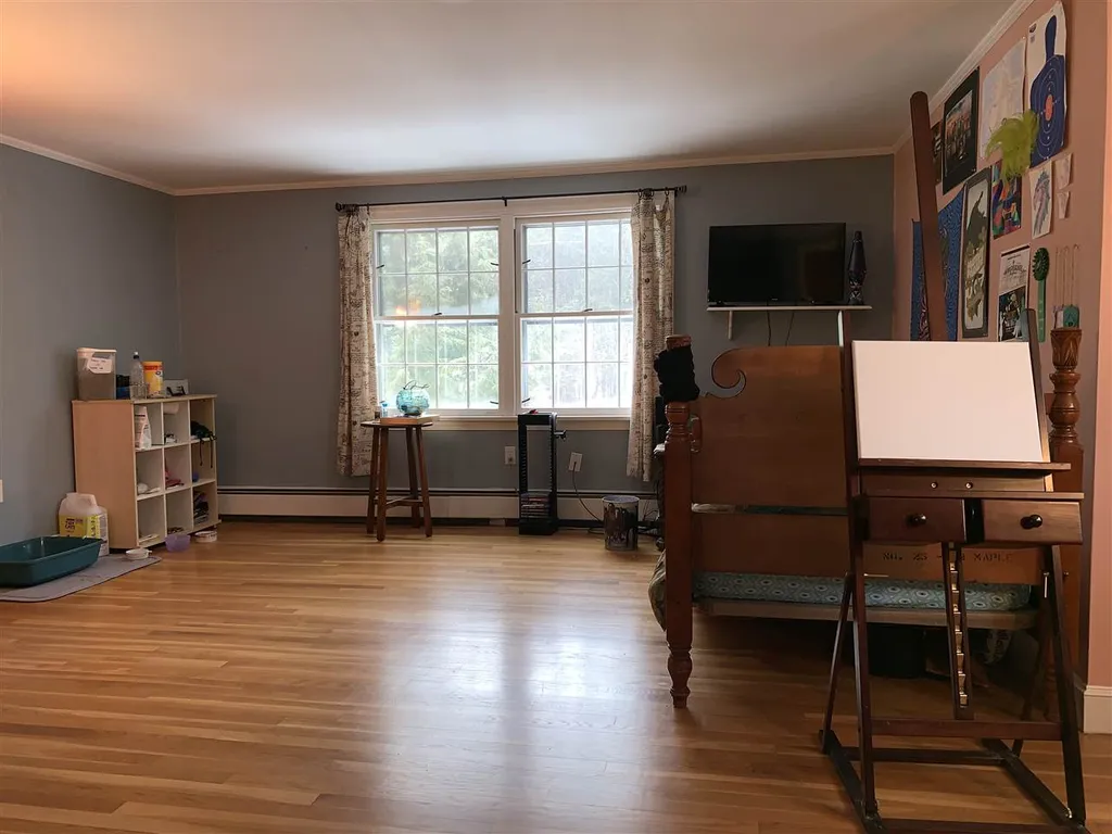 184 Main Street New Hampton NH 03256