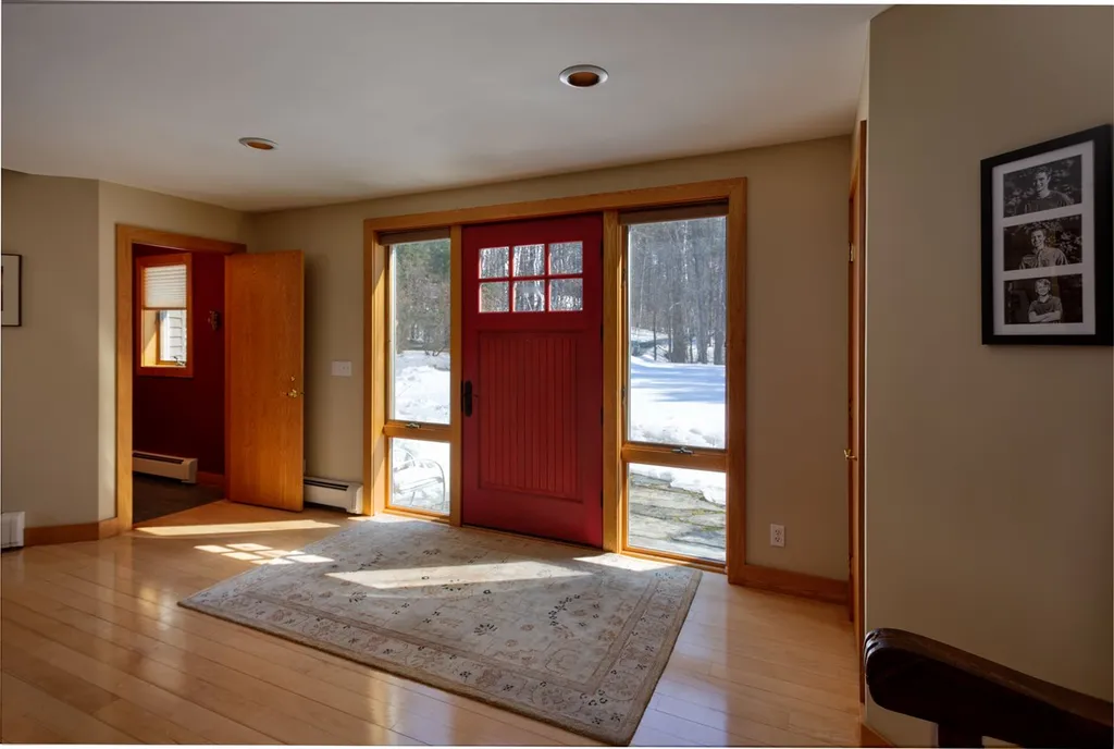 6 Heather Lane Hanover NH 03755