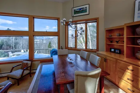 6 Heather Lane Hanover NH 03755