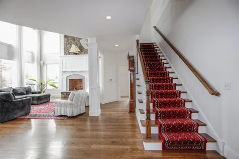 9 Burgundy Terrace Bedford NH 03110