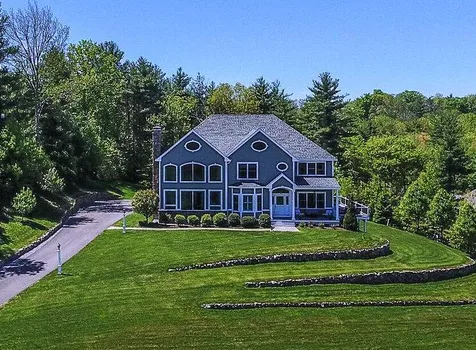 9 Burgundy Terrace Bedford NH 03110