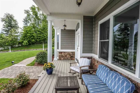 9 Burgundy Terrace Bedford NH 03110