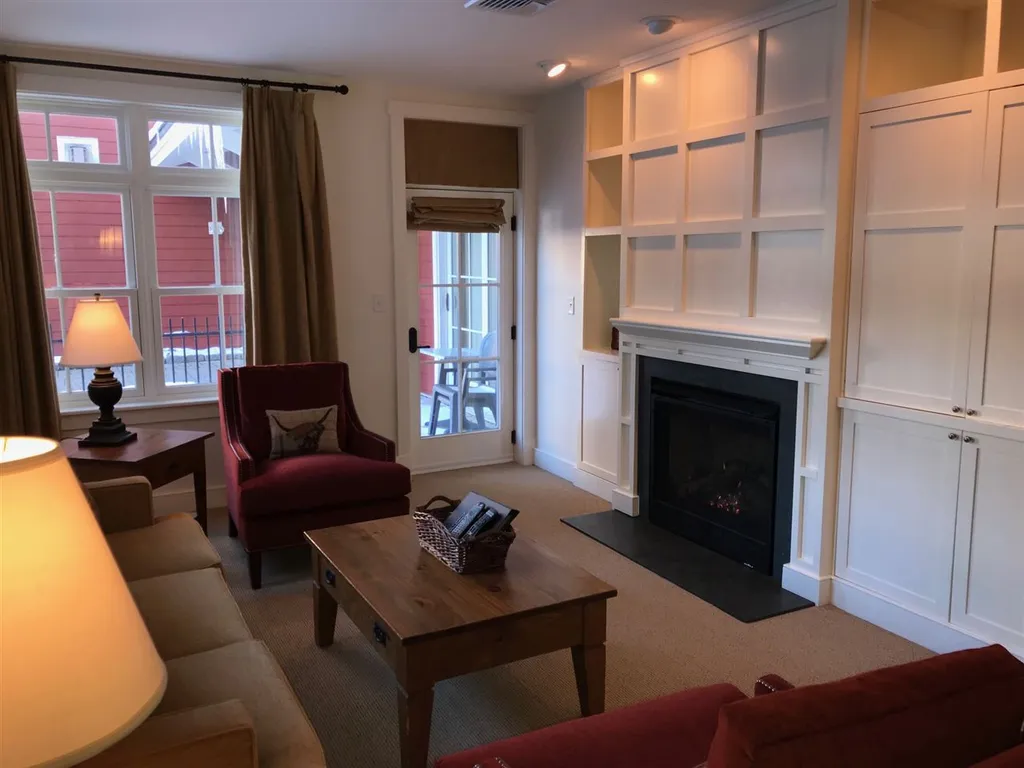 102 Forest 109 / Iii Drive Warren VT 05674