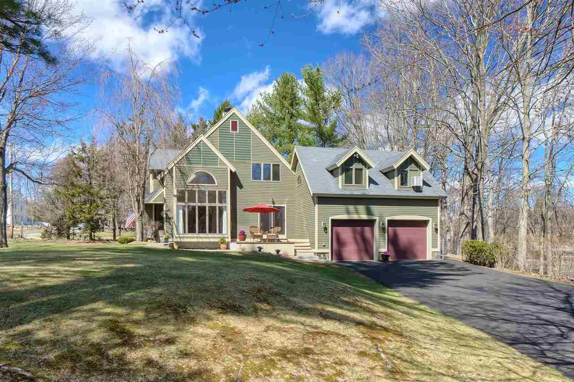 4 Kenro Way Derry NH 03038