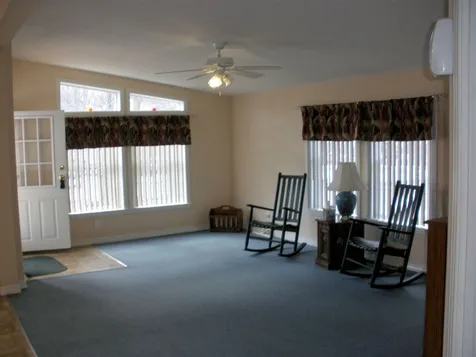 247 Victorian Way Manchester NH 03104