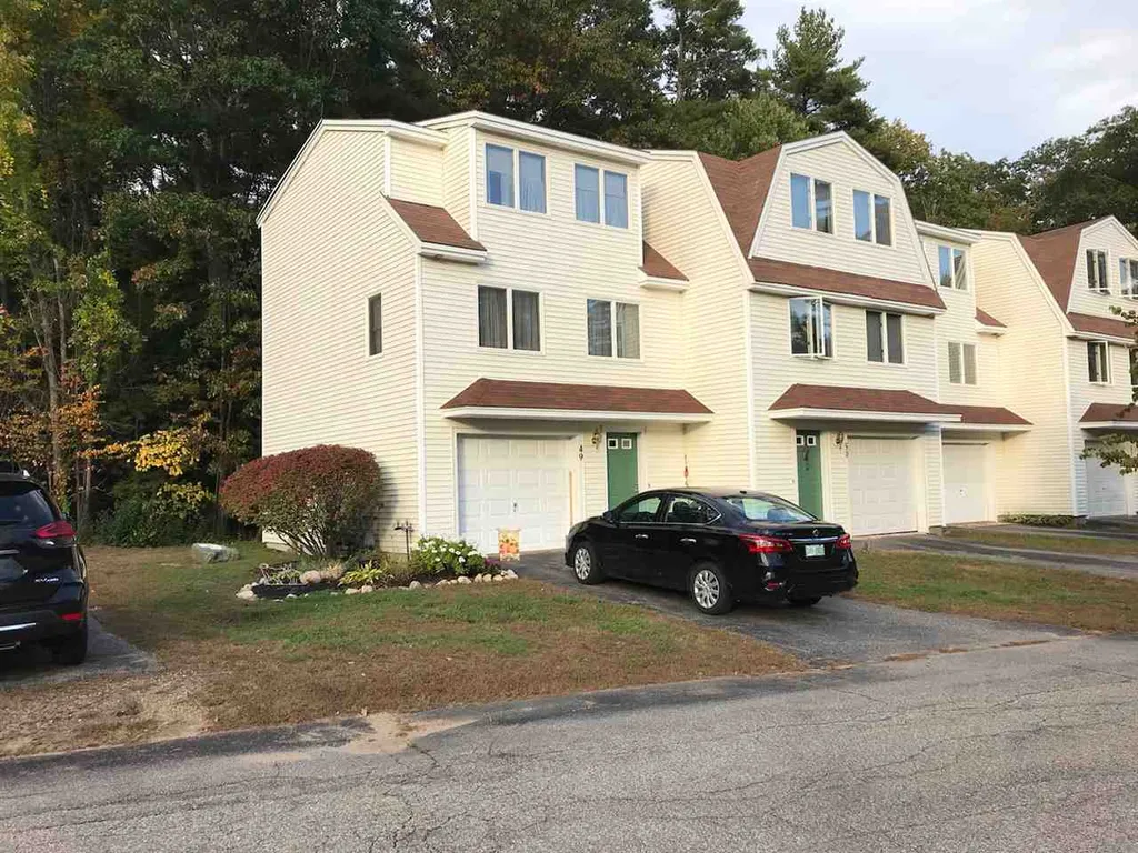 49 Dunn's Bridge Lane Dover NH 03820