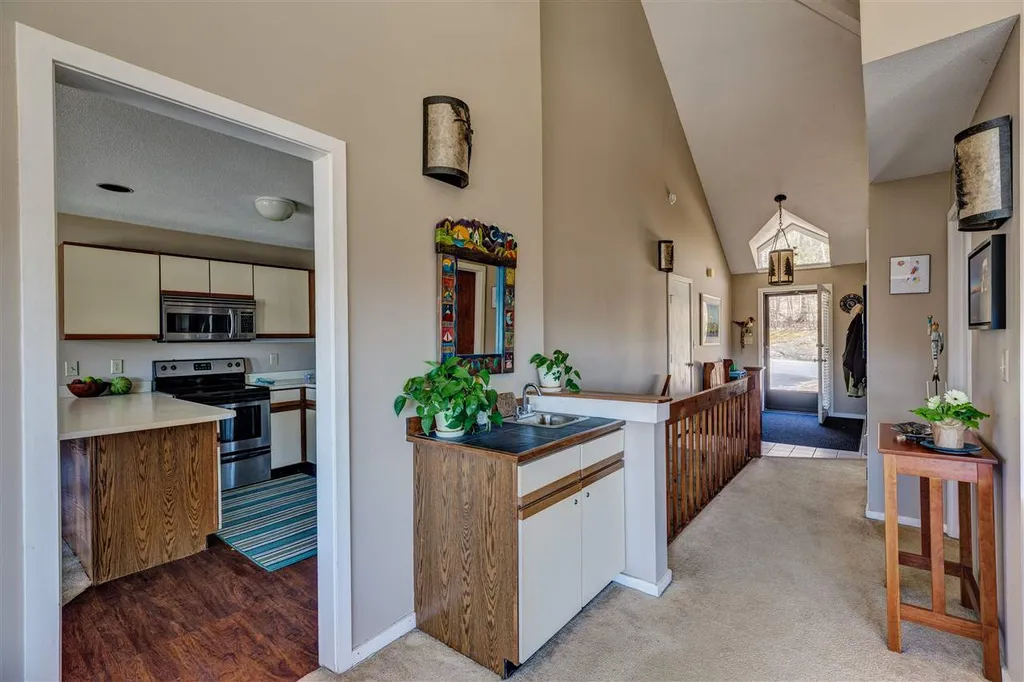 9A Indian Cave Road Sunapee NH 03782