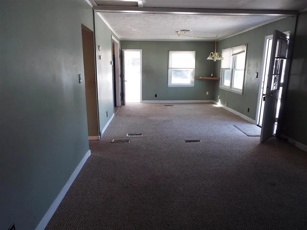 260 Route 115 Carroll NH 03598