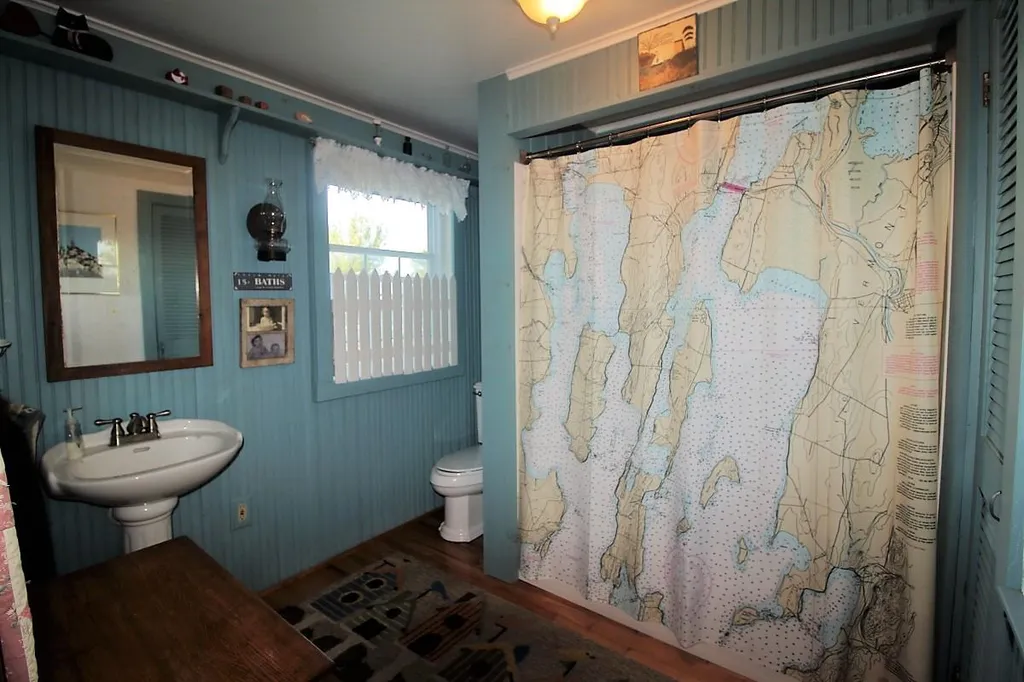 3077 West Shore Road Isle La Motte VT 05463