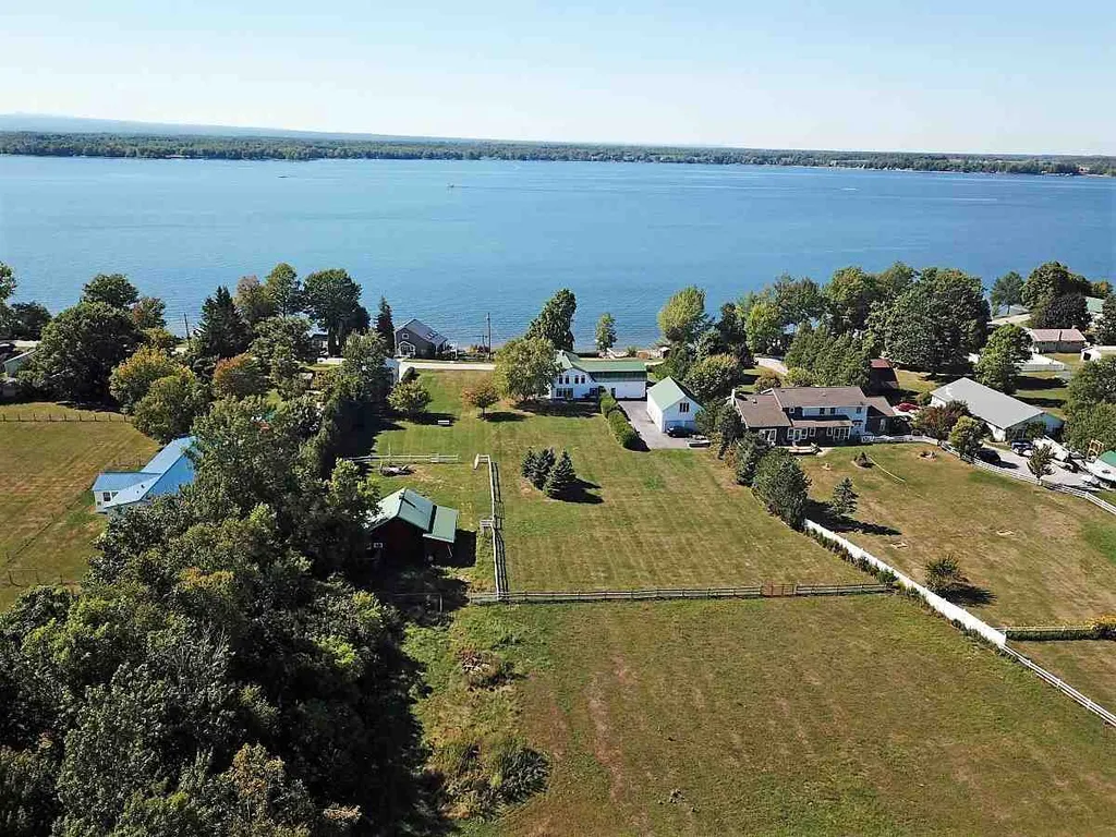 3077 West Shore Road Isle La Motte VT 05463