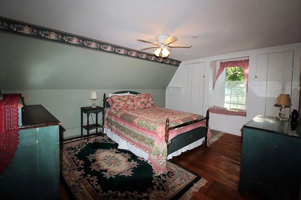 3077 West Shore Road Isle La Motte VT 05463