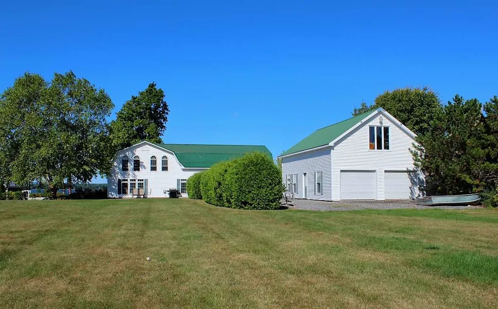 3077 West Shore Road Isle La Motte VT 05463