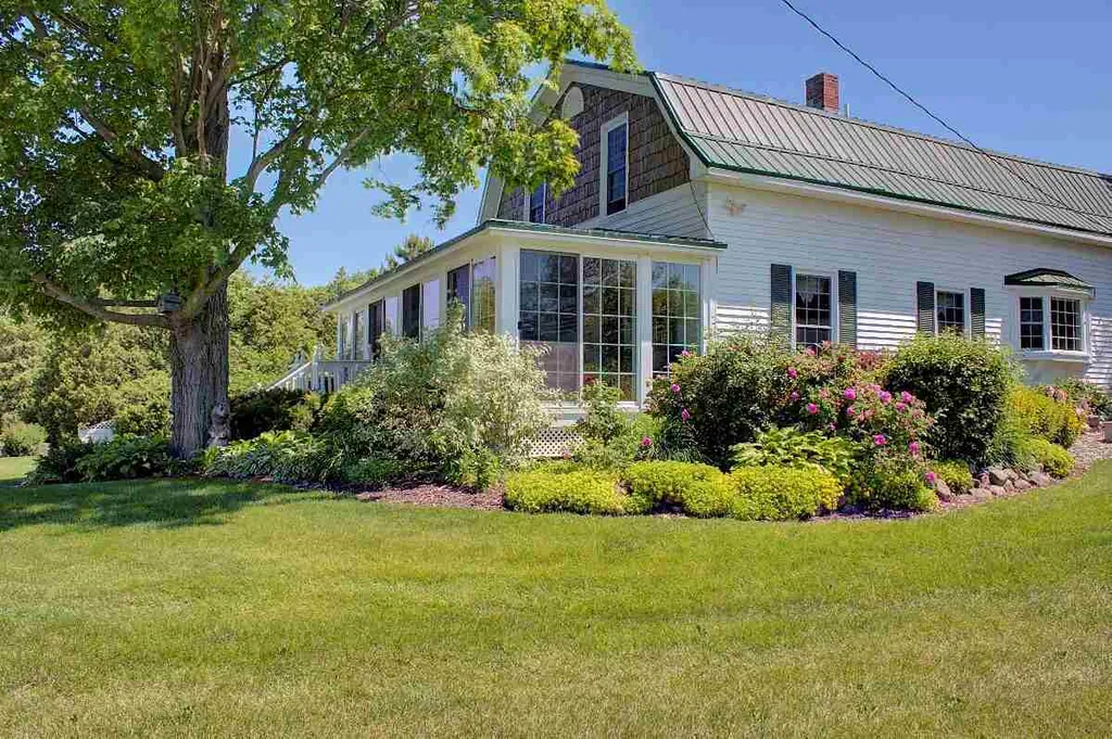 3077 West Shore Road Isle La Motte VT 05463