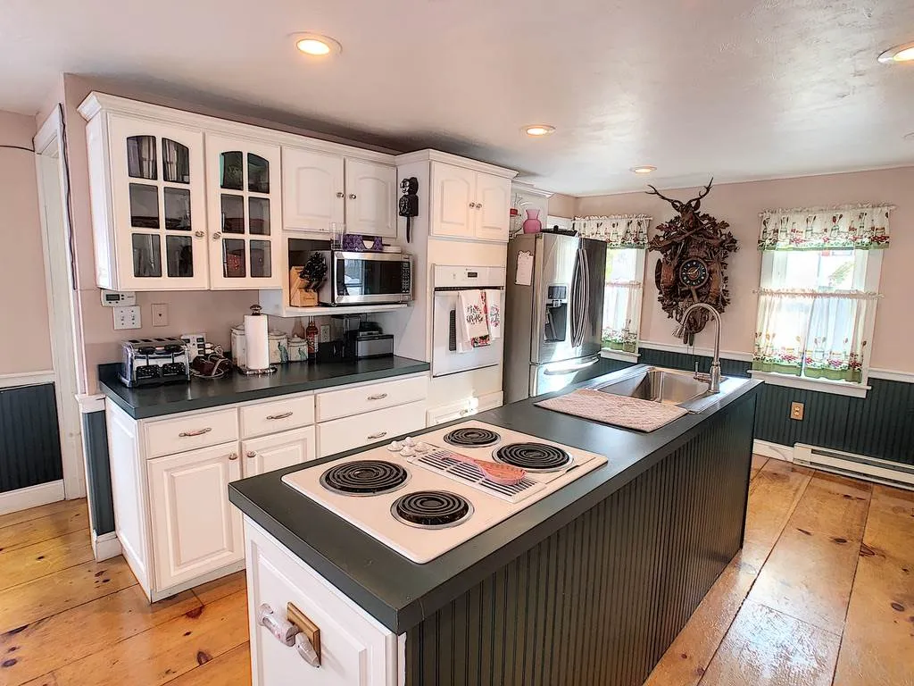 78 Plymouth Street Meredith NH 03253