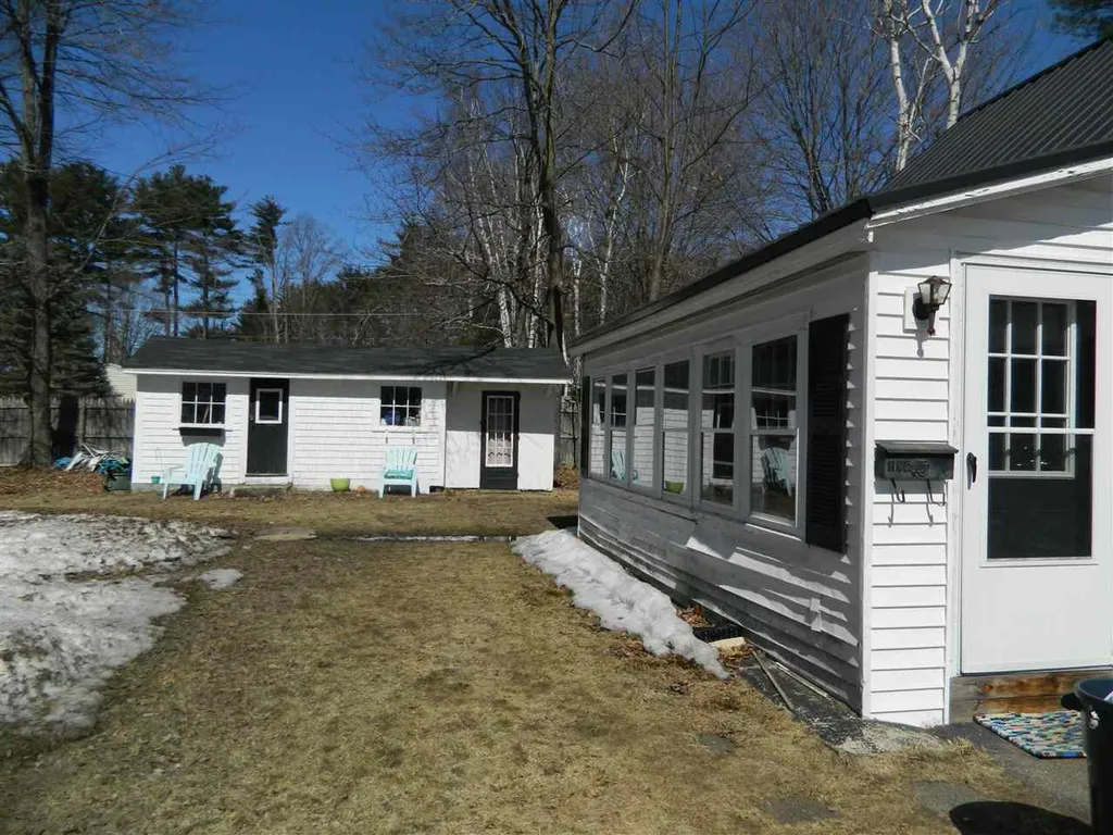 196 Pine Street Laconia NH 03246
