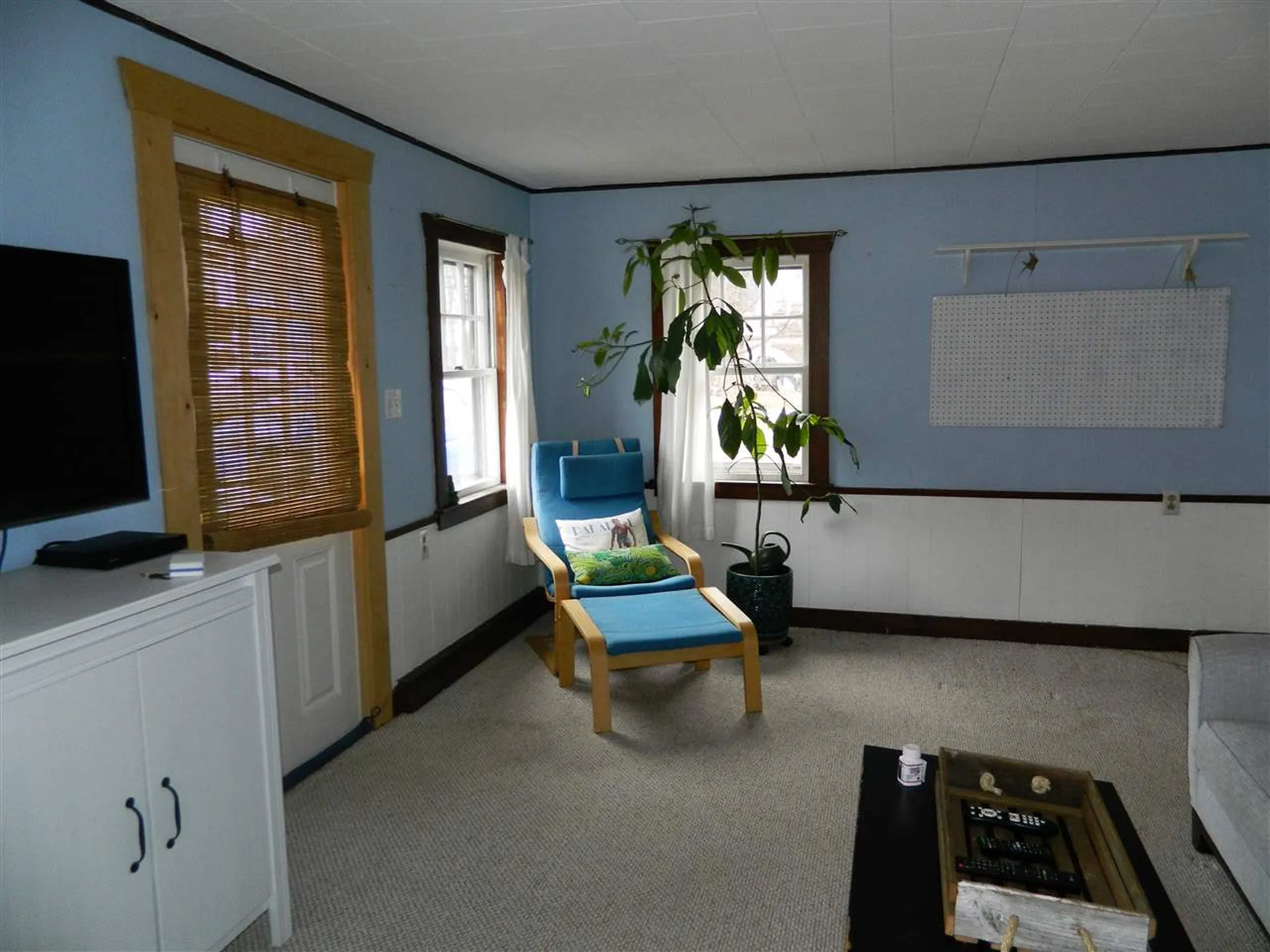 196 Pine Street Laconia NH 03246