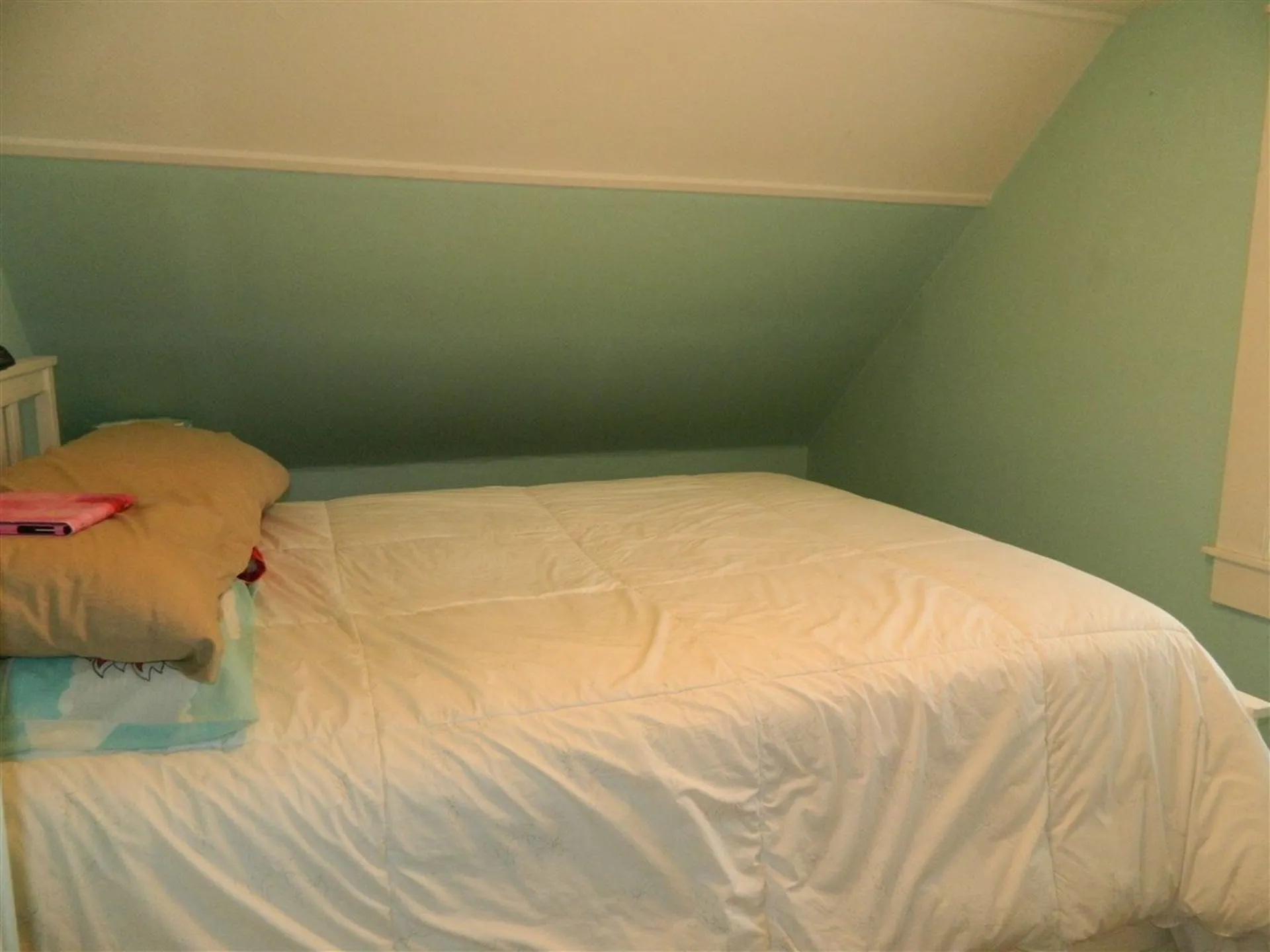 196 Pine Street Laconia NH 03246