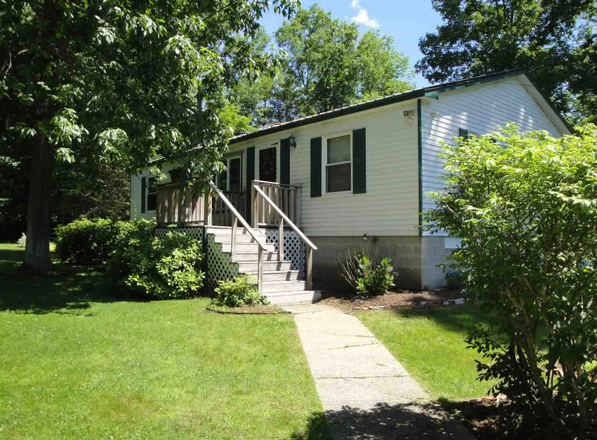 551 Calef Highway Lee NH 03861