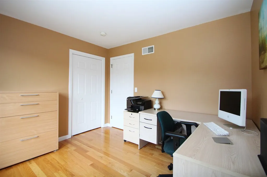 40 Thurston Drive Lee NH 03861